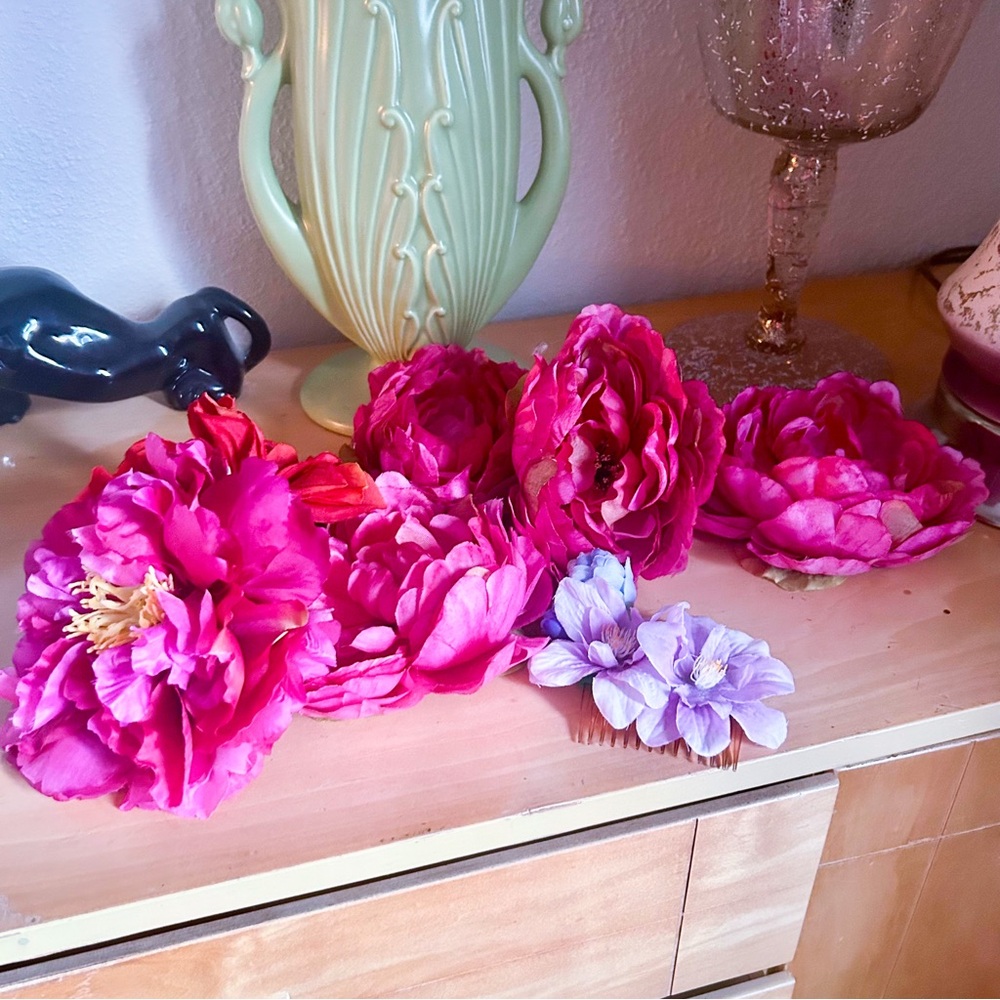 Artificial Flower Lot | Retro Pinup Hair | Rockabilly Vintage | Combs Corsage